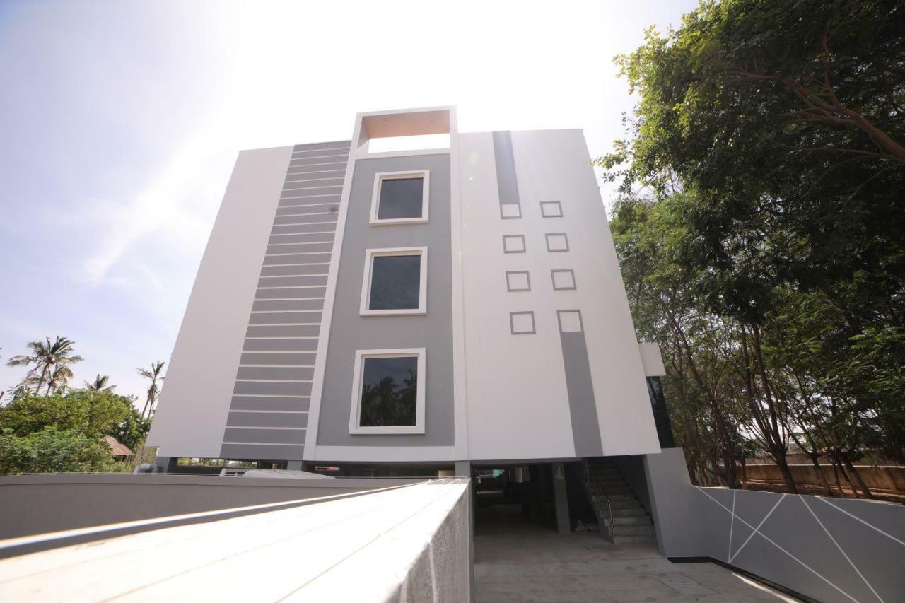 The Base Inn Pondicherry Esterno foto