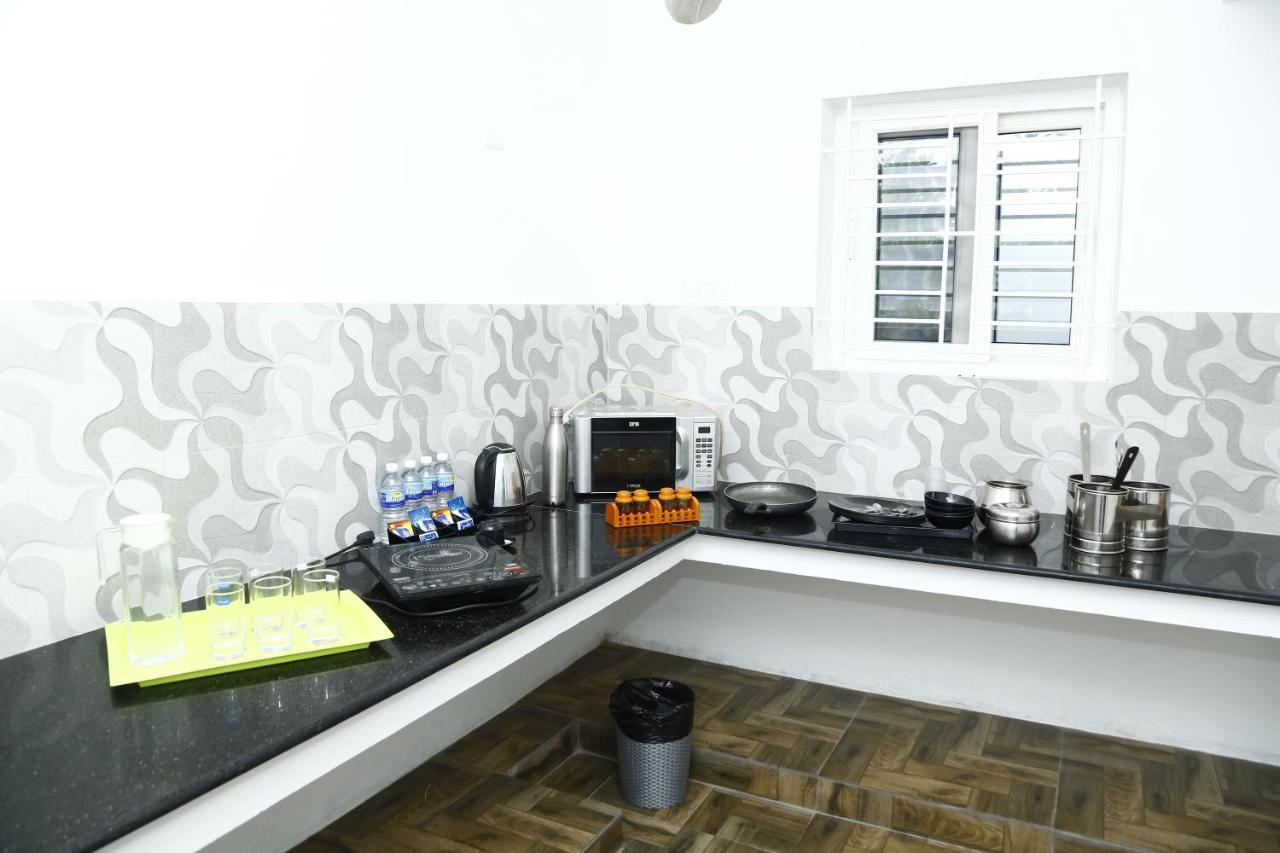 The Base Inn Pondicherry Esterno foto