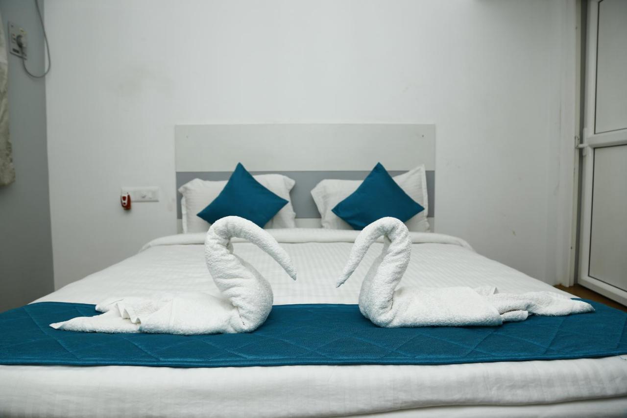 The Base Inn Pondicherry Esterno foto